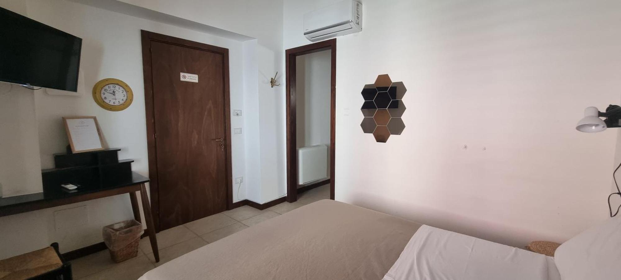B&B Via Napoli Leverano Ngoại thất bức ảnh